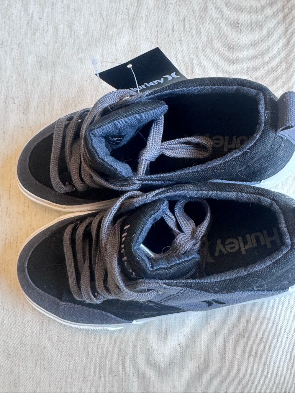 Hurley Black and Gray Kids Low-Top “Roddy” Canvas Sneaker with White Sole - Picture 5 of 6